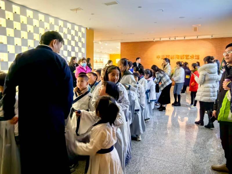 文化赋能：绥芬河市魔创文旅挖掘城市文化资源的实践探索